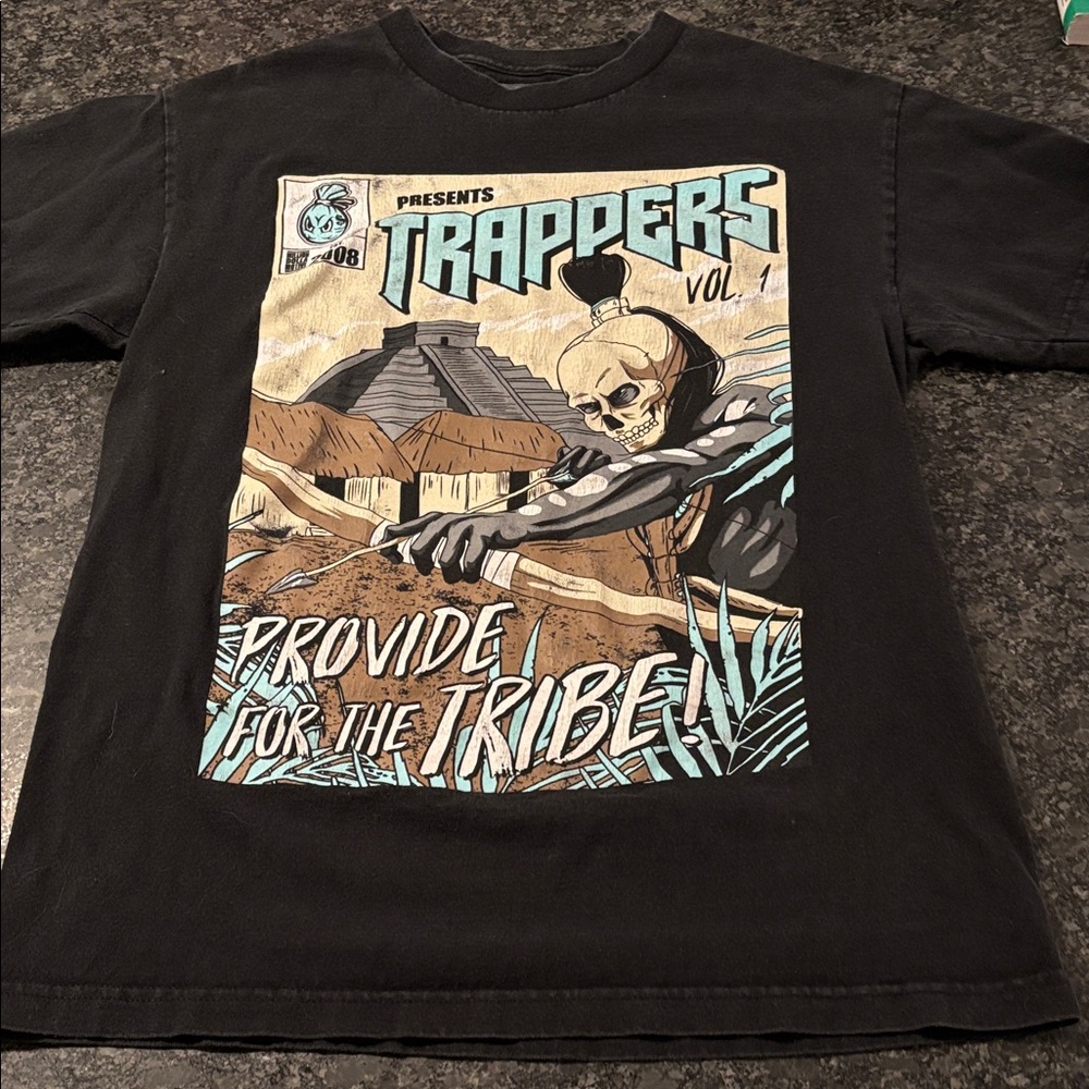 Black Graphic Tee - Short Sleeve